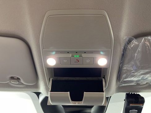 New 2026 Nissan Kicks SR w/ Illumination Package image 33