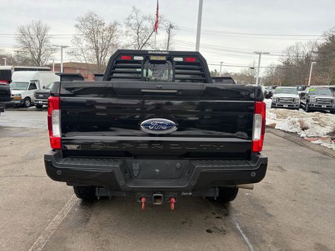 Used 2019 Ford F250 Lariat w/ Lariat Ultimate Package image 9
