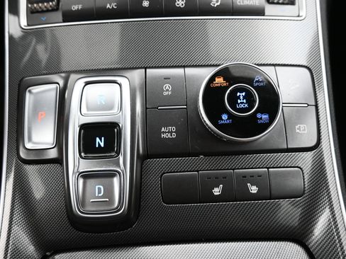 Used 2022 Hyundai Santa Fe SEL w/ Convenience Package image 18