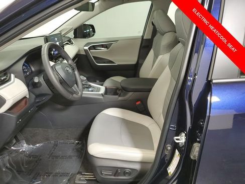 Used 2024 Toyota RAV4 Limited image 9