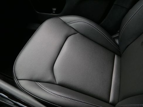 New 2025 Jeep Compass Limited image 38