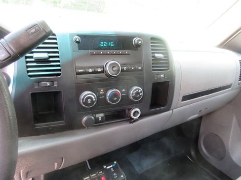 Used 2012 Chevrolet Silverado 3500 W/T AWD/4WD image 36