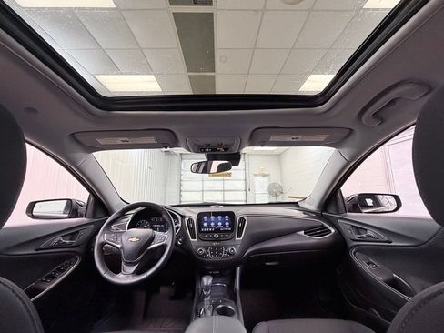 Used 2025 Chevrolet Malibu LT w/ Midnight Edition FWD image 23
