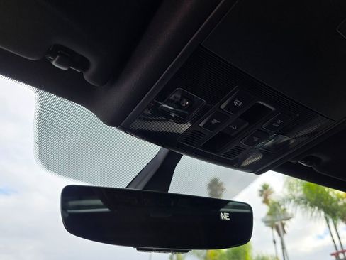 Used 2021 Volkswagen GTI SE image 43