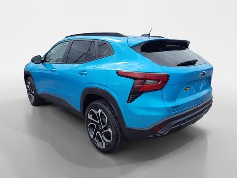 New 2026 Chevrolet Trax RS image 2