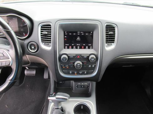 Used 2020 Dodge Durango SXT w/ 3rd Row Seating Group image 19