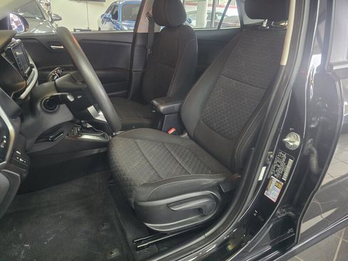 Used 2019 Kia Rio S image 9