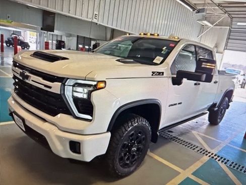 Used 2024 Chevrolet Silverado 2500 LTZ w/ LTZ Plus Package image 1