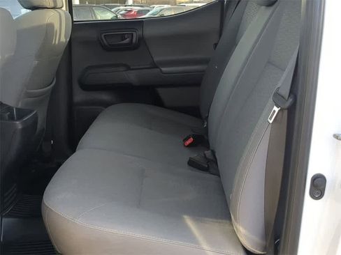 Used 2019 Toyota Tacoma SR image 19