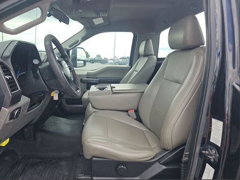 Used 2017 Ford F350 XL AWD/4WD image 4