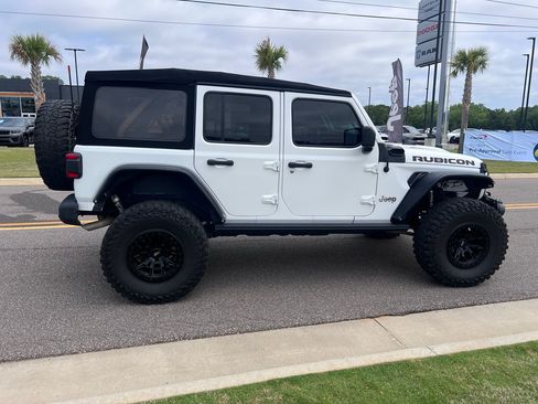 Used 2021 Jeep Wrangler Unlimited Rubicon AWD/4WD image 4