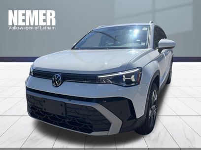 New 2025 Volkswagen Taos SE
