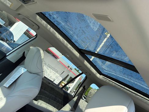 New 2026 Toyota Grand Highlander FWD image 34
