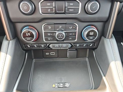 Used 2023 Chevrolet Suburban High Country w/ Premium Package 2 image 23