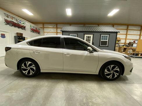 Used 2022 Subaru Legacy Premium image 3