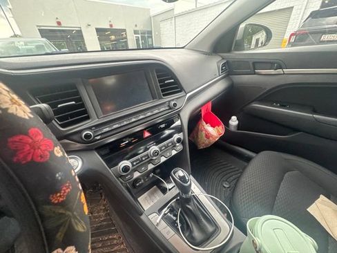 Used 2020 Hyundai Elantra Value Edition w/ Winter Weather Package FWD image 30