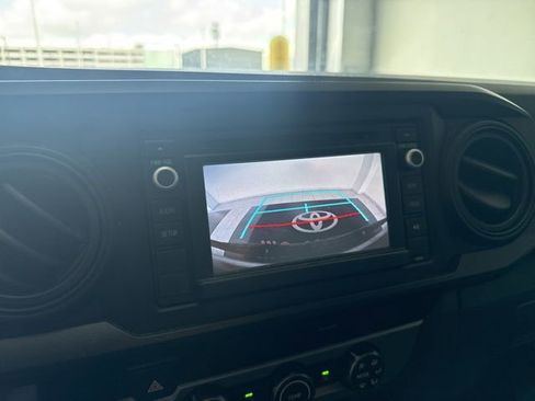 Used 2019 Toyota Tacoma SR w/ SR Convenience Package RWD image 11