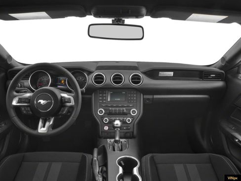 Used 2018 Ford Mustang Coupe RWD image 4