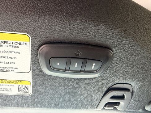 Used 2024 Jeep Gladiator Mojave w/ Steel Bumper Group image 24