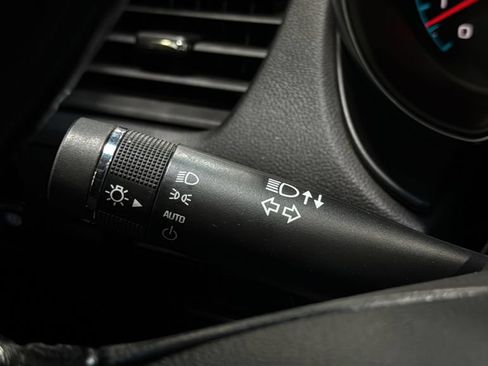 Used 2018 Chevrolet Impala Premier FWD image 33