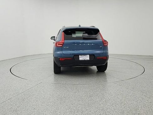 Used 2024 Volvo XC40 B5 Plus w/ Protection Package Premier AWD/4WD image 6