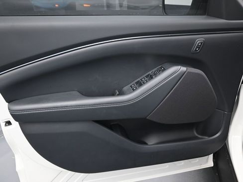 New 2025 Ford Mustang Mach-E Select image 24