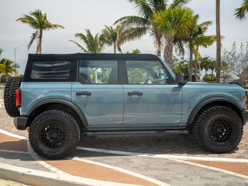 Used 2023 Ford Bronco 4-Door AWD/4WD image 19