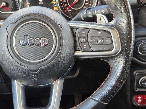 Used 2022 Jeep Wrangler Unlimited Rubicon AWD/4WD image 23