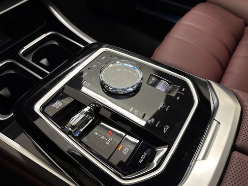 New 2026 BMW 740i w/ Premium Package image 16