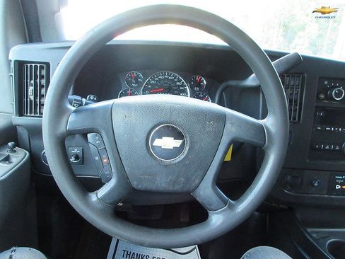 Used 2018 Chevrolet Express 3500 LT w/ LT Preferred Equipment Group image 8