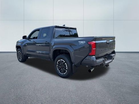 Used 2026 Toyota Tacoma TRD Sport w/ TRD Sport Premium Package AWD/4WD image 7
