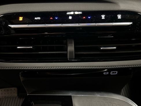 New 2026 Buick Enclave Sport Touring w/ Power Package AWD/4WD image 21