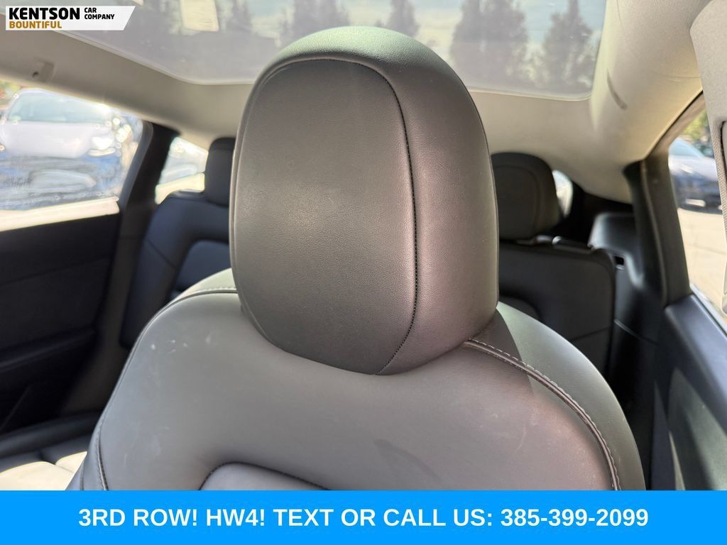 Used 2023 Tesla Model Y Long Range AWD/4WD image 26