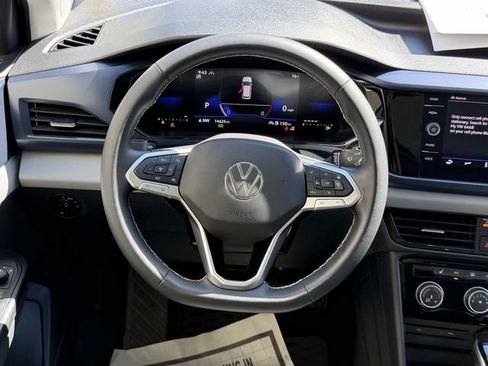 Certified 2023 Volkswagen Taos SE w/ Panoramic Sunroof Package AWD/4WD image 15