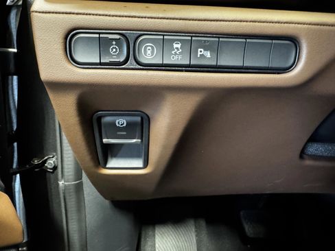 Certified 2023 Acura MDX FWD w/ Technology Package image 21