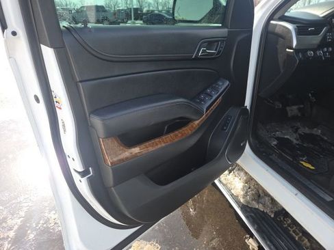 Used 2015 Chevrolet Tahoe LTZ image 29