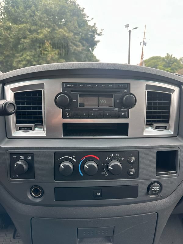 Used 2007 Dodge Ram 2500 Truck SLT w/ Quad Cab Big Horn Value Group AWD/4WD image 13
