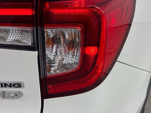 Used 2019 Honda Pilot Touring image 35