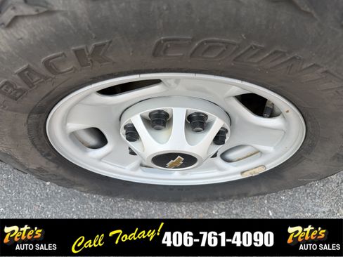 Used 2024 Chevrolet Silverado 2500 W/T w/ WT Convenience Package AWD/4WD image 8