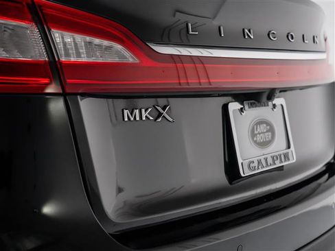 Used 2018 Lincoln MKX Reserve image 33