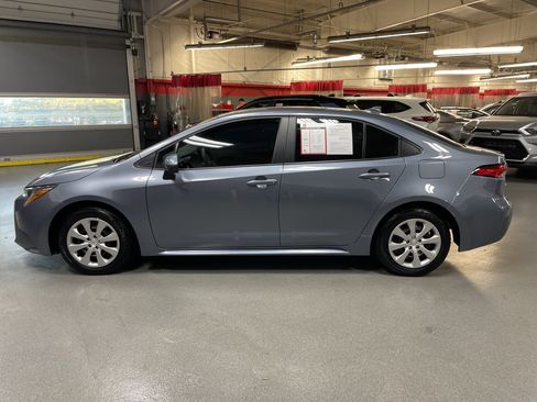 Certified 2025 Toyota Corolla LE image 7