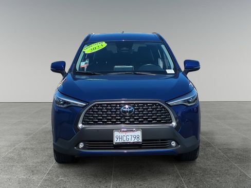 Used 2023 Toyota Corolla Cross XLE image 8