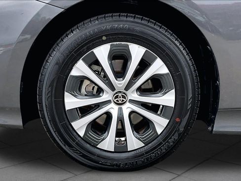 Used 2020 Toyota Prius Prime LE FWD image 10