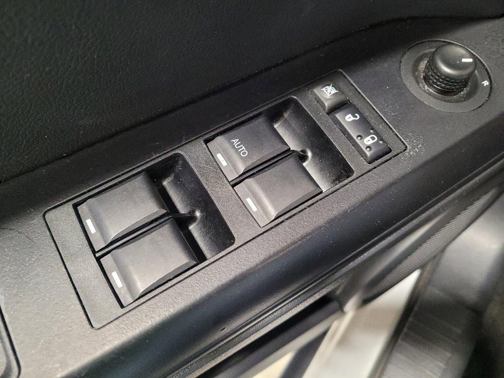 Used 2015 Jeep Patriot Latitude w/ All Weather Capability Group AWD/4WD image 27
