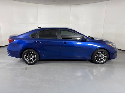 Used 2023 Kia Forte LXS FWD image 9