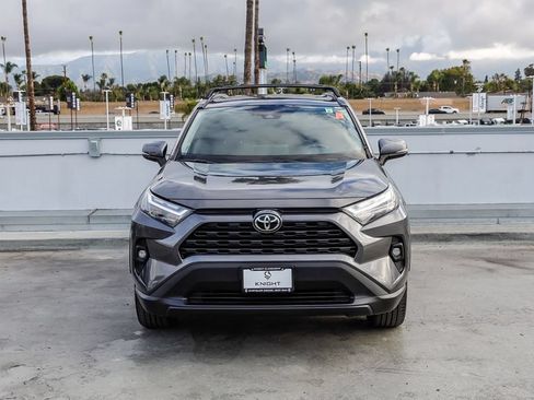 Used 2022 Toyota RAV4 XLE Premium AWD/4WD image 3