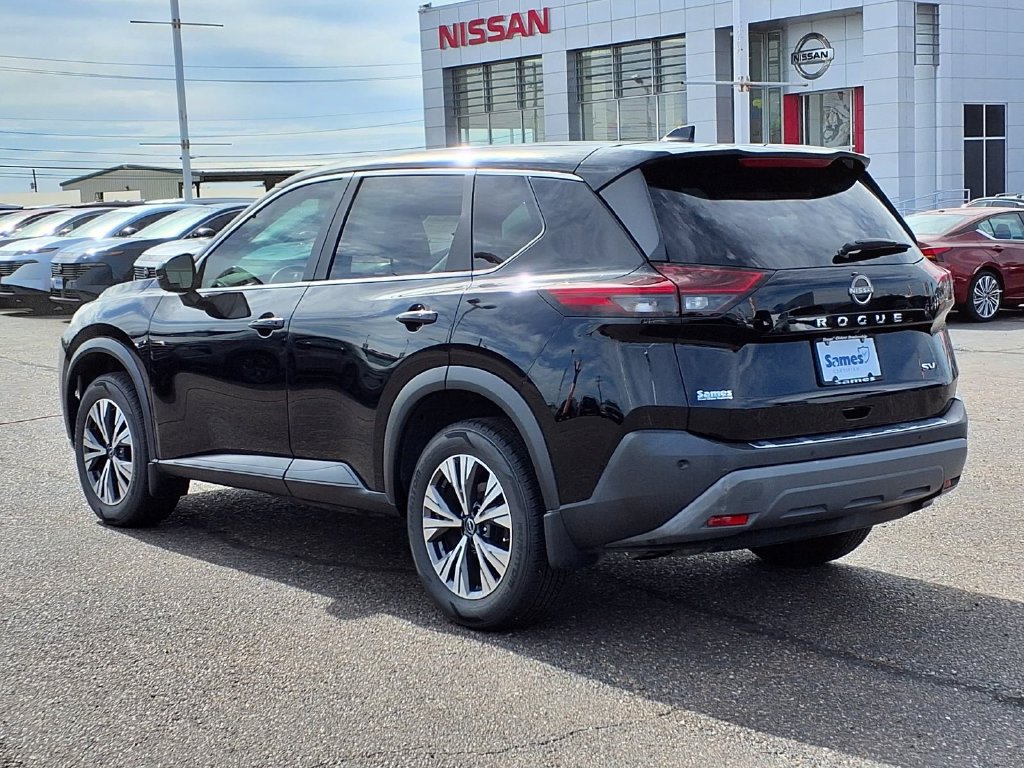 Used 2023 Nissan Rogue SV FWD image 5