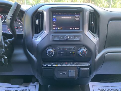 Used 2022 Chevrolet Silverado 1500 Custom Trail Boss w/ Safety Confidence Package AWD/4WD image 25