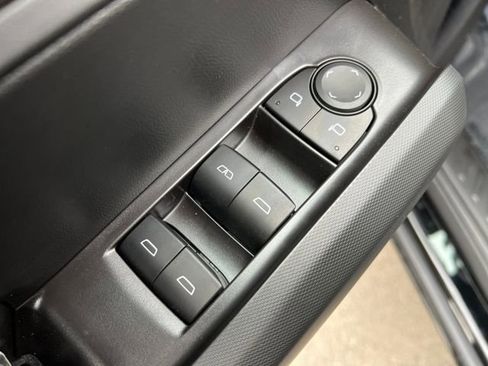 New 2025 Chevrolet Colorado LT w/ LT Convenience Package image 12