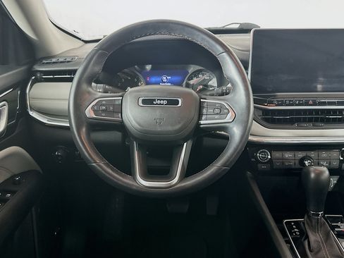Used 2022 Jeep Compass Limited w/ Sun and Sound Group AWD/4WD image 18